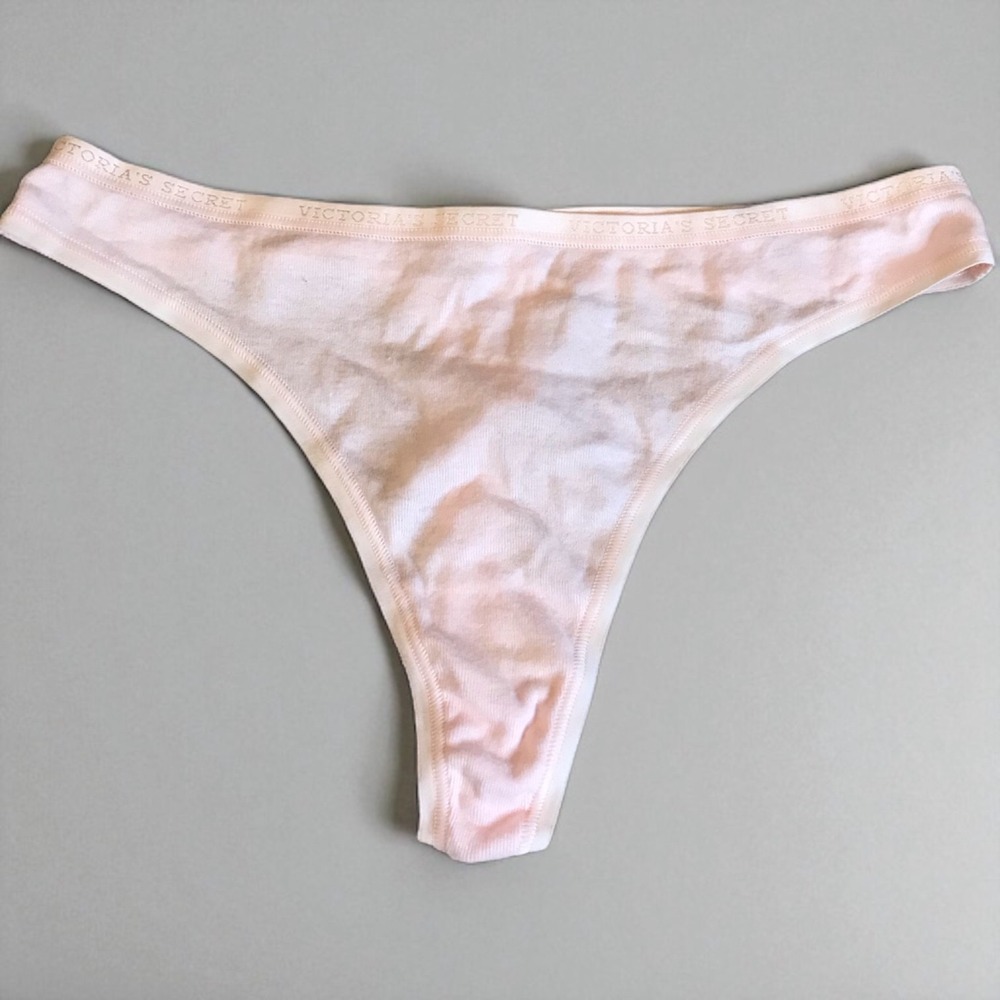 NWT Victoria's Secret Vintage Signature Cotton Logo Low‎ Rise Thin Band Thong M